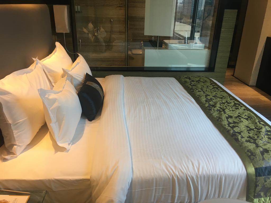 The Empresa Hotel Мумбаи Экстерьер фото