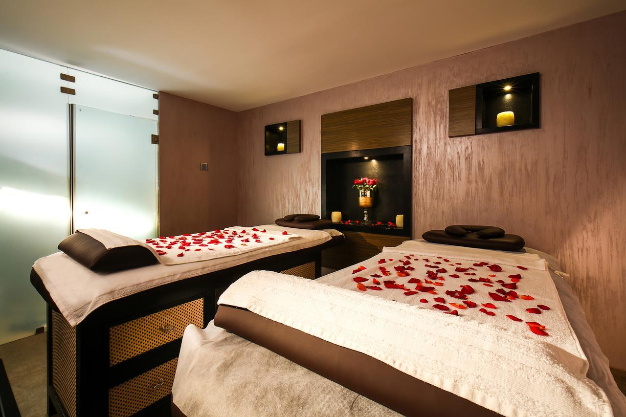 The Empresa Hotel Мумбаи Экстерьер фото